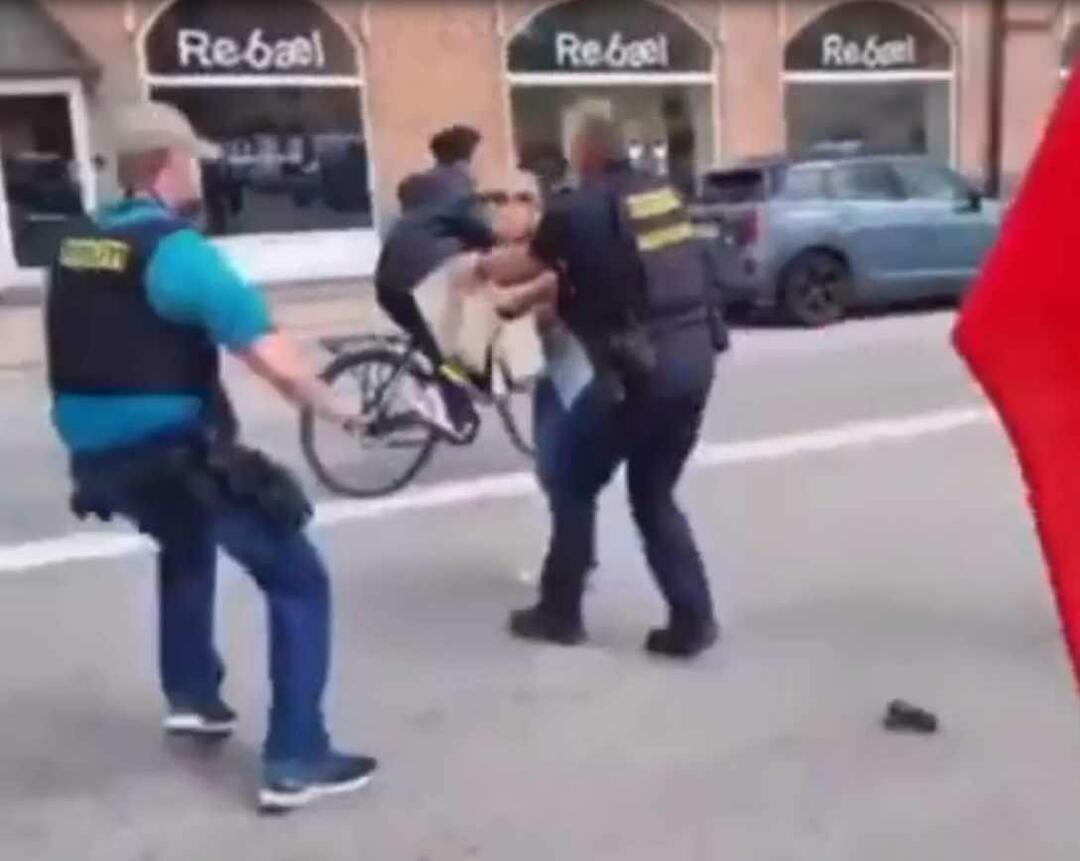 Die dänische Polizei hat eine Frau angegriffen, die die Verbrennung des Korans verhindern wollte