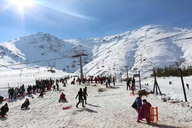 Wie kommt man zum Skizentrum Bozdağ?