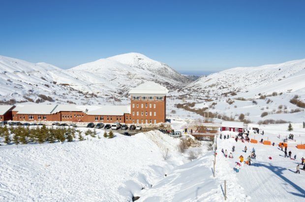 Wie kommt man zum Skizentrum Bozdağ?