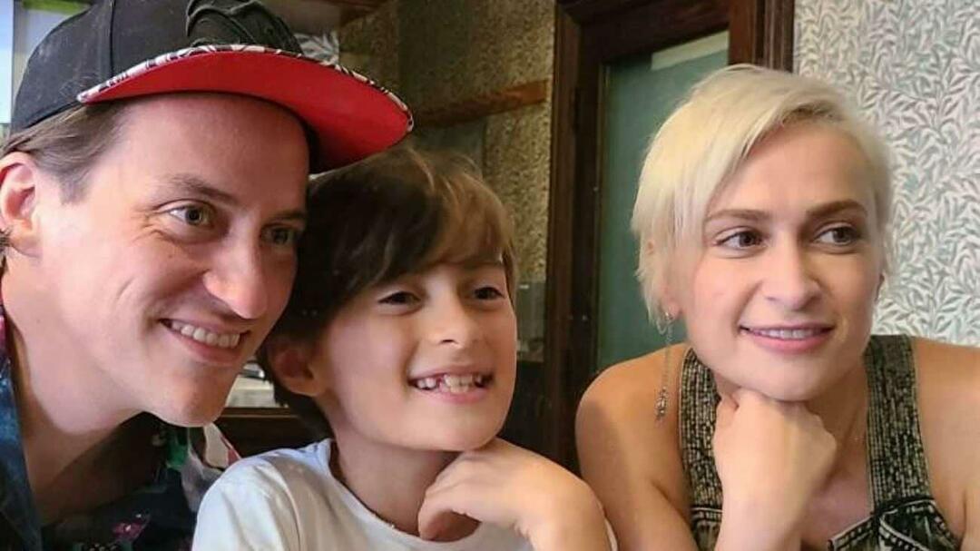 Halyna Hutchins mit ihrem Ehemann Matthew Hutchins und ihrem Sohn