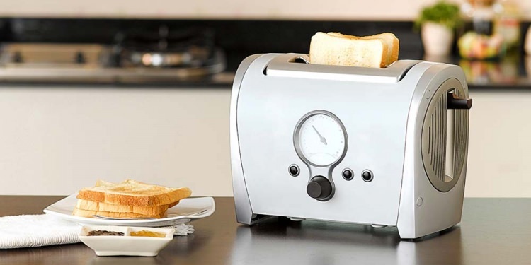 Wie reinige ich den Toaster?