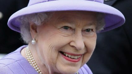 Königin Elizabeth verließ den Palast aus Angst vor dem Corona-Virus! Zum ersten Mal nach 72 Tagen gesehen