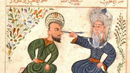 Das vorbildliche Verhalten des osmanischen Arztes vor Jahrhunderten! Zuallererst die Medikamente, die es produziert ...