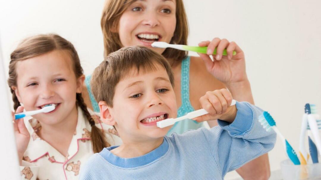 Wie sollte die Mund- und Zahnpflege für Kinder sein?