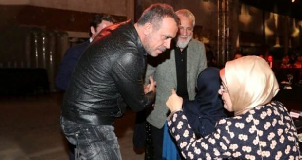 Yusuf versuchte mit dem Islam zu plaudern! First Lady Emine Erdogan kam zu ihrer Rettung ...