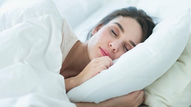 Was sind die Ursachen für das Schwitzen im Nachtschlaf? Was ist gut zum Schwitzen?