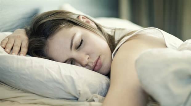Bricht das Schlafen das Fasten?