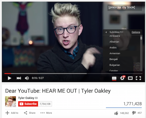 Tyler Oakley Video mit Untertiteln