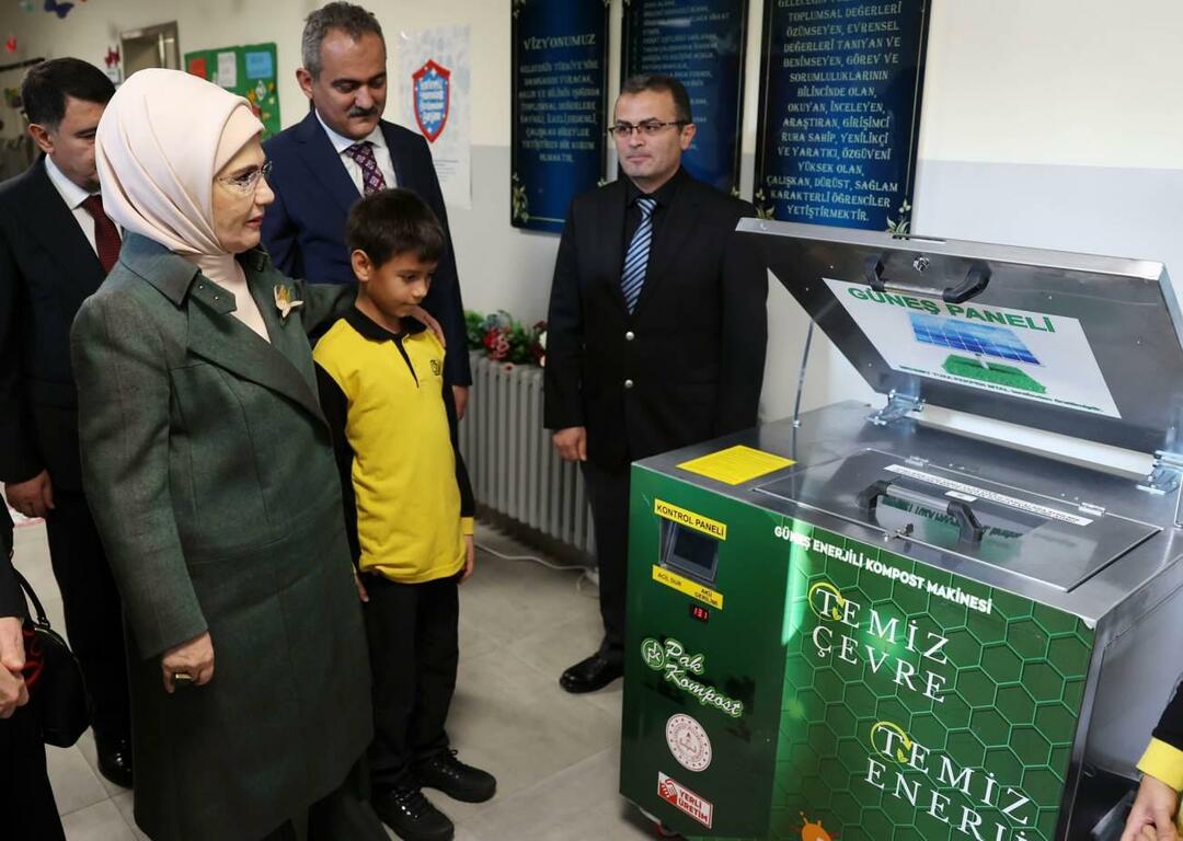 Emine Erdoğan hat die Zero-Waste-Praktiken der Ostim Primary School überprüft