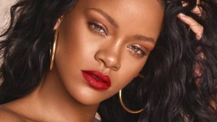 Rihanna streckte ihrem Vater, der im Coronavirus gefangen war, die helfende Hand aus