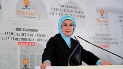 First Lady Erdoğan nahm am Tag der Frauenrechte teil