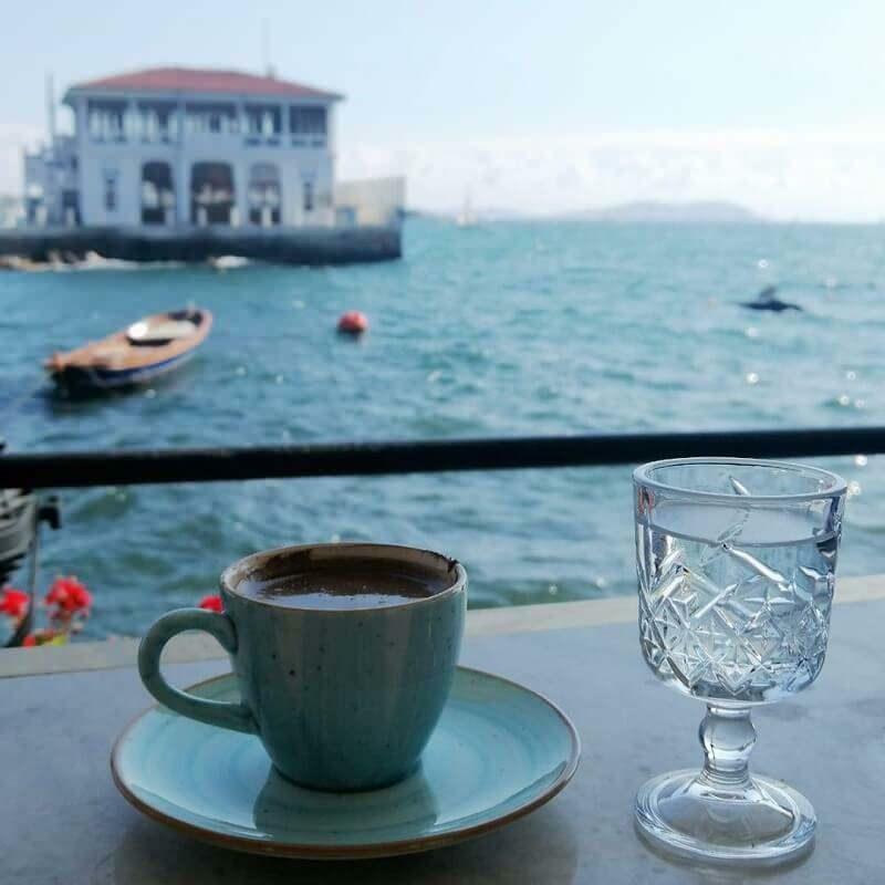 Genießen Sie türkischen Kaffee von Gardens Of Garbo 
