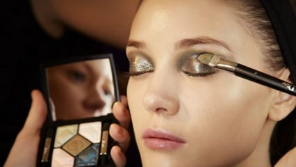 Wie macht man ein metallisches Make-up?