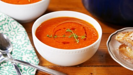 Wie macht man zu Hause eine einfache Tomatensuppe?