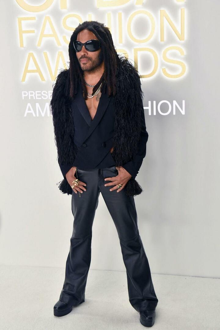 Lenny Kravitz wurde zur Modeikone des Jahres 2022 gekürt