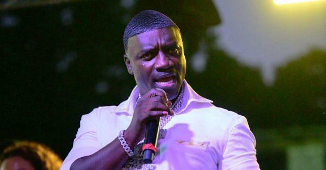 US-Sängerin Akon hatte in der Türkei eine Haartransplantation