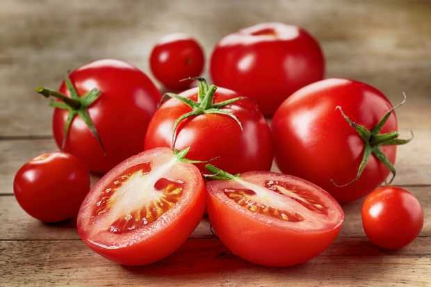 saure Lebensmittel wie Tomaten lösen Gastritis aus