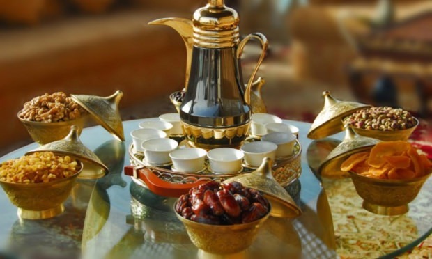 Die Belohnung, Gäste zu iftar zu rufen