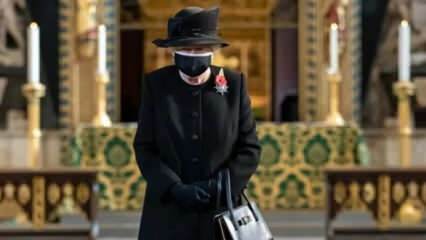 Königin Elizabeth wurde zum ersten Mal in der Öffentlichkeit in einer Maske gezeigt!