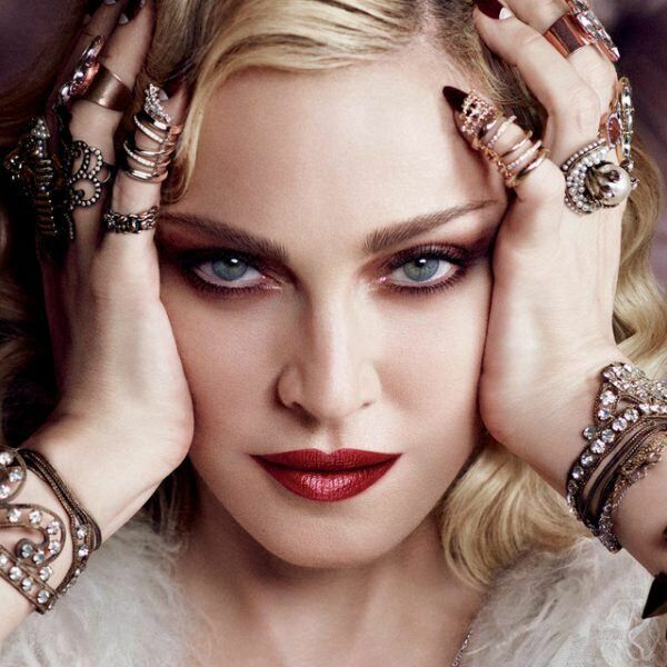 Madonna verklagt Hollander-Fan
