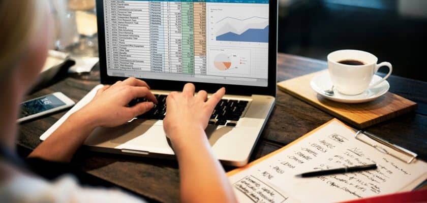 So erstellen Sie Ihre eigene Rechnung von Grund auf in Excel 2016