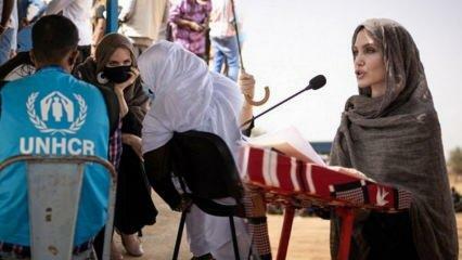 Angelina Jolie besucht Flüchtlingslager