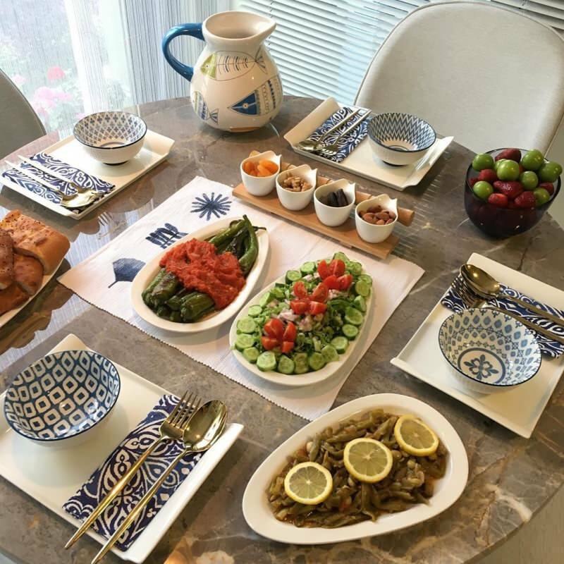 Sonderangebote für Frühstückstische während des Ramadan-Festes