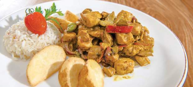 Wie macht man einfach Curry Hühnchen zu Hause?