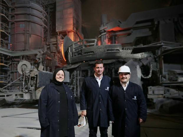 Minister Zehra Zümrüt Selçuk und Mustafa Varank machten Sahur mit Arbeitern